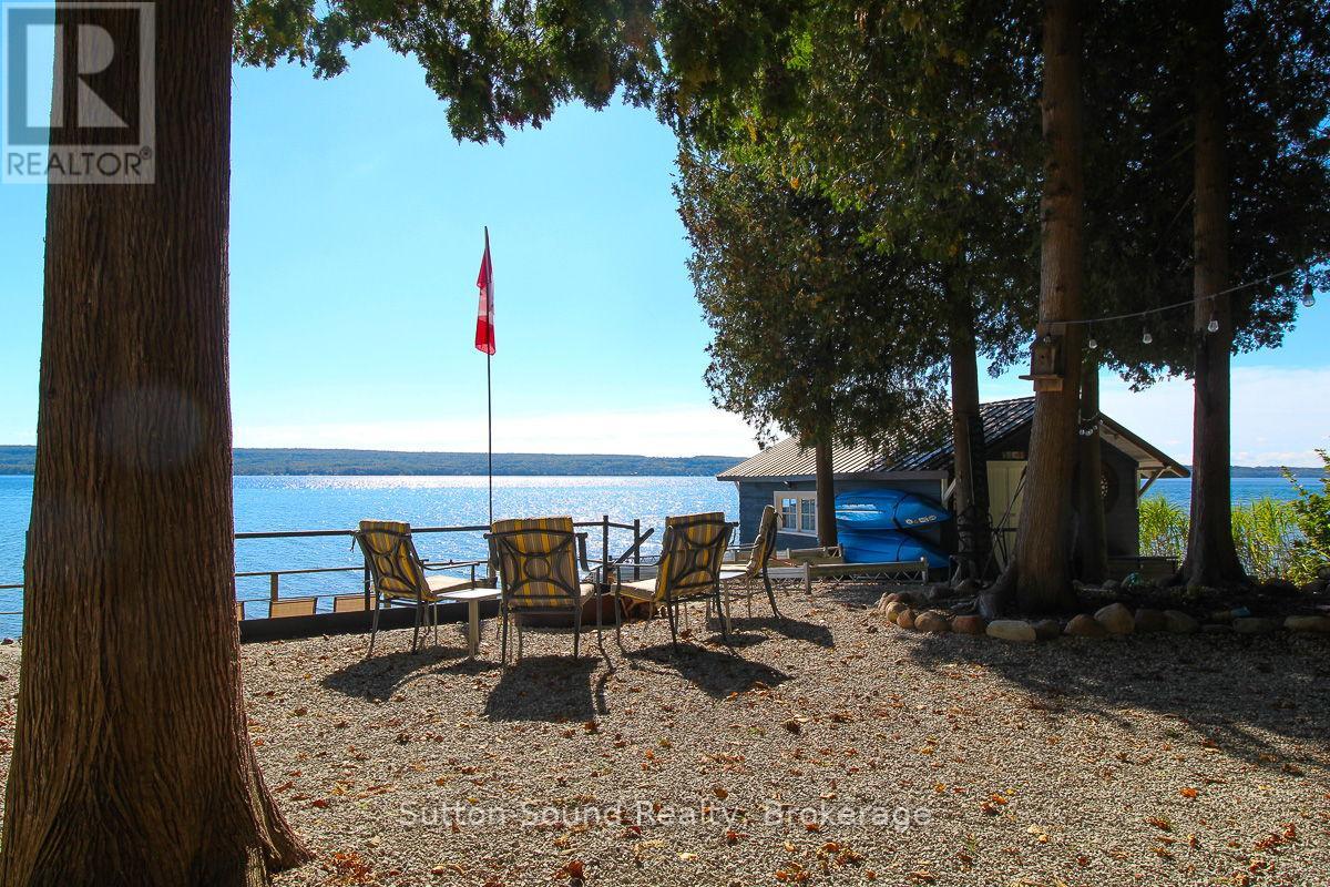 199 Mallory Beach Road, South Bruce Peninsula, Ontario  N0H 2T0 - Photo 20 - X12110205