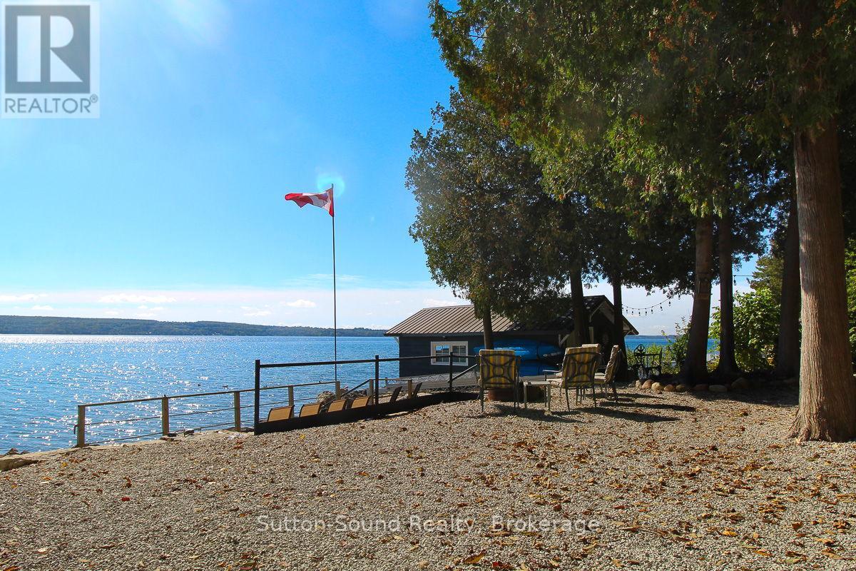199 Mallory Beach Road, South Bruce Peninsula, Ontario  N0H 2T0 - Photo 21 - X12110205
