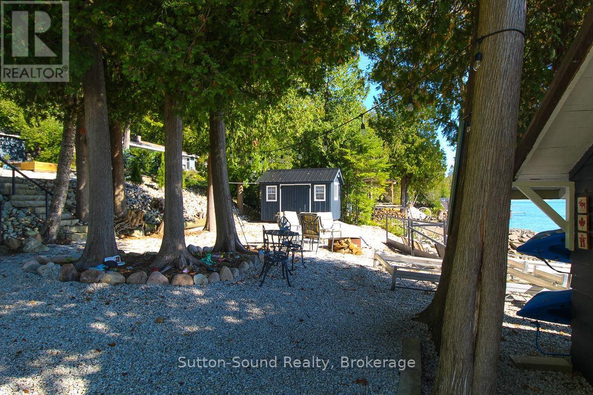 199 Mallory Beach Road, South Bruce Peninsula, Ontario  N0H 2T0 - Photo 22 - X12110205