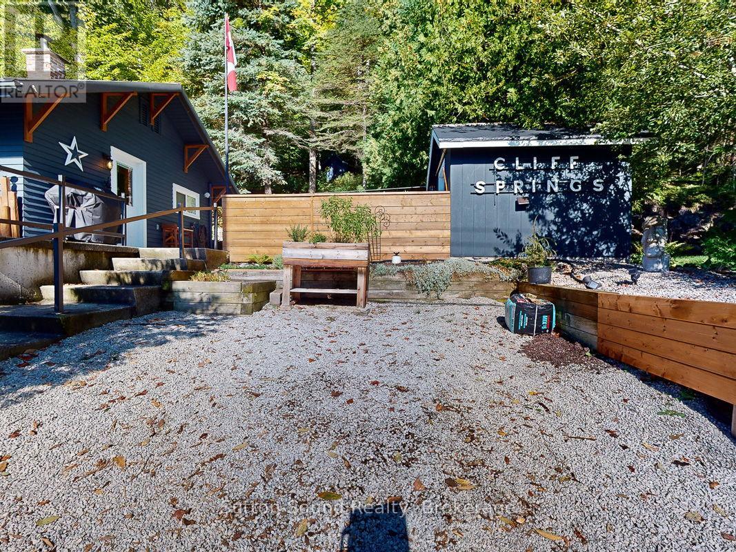 199 Mallory Beach Road, South Bruce Peninsula, Ontario  N0H 2T0 - Photo 29 - X12110205