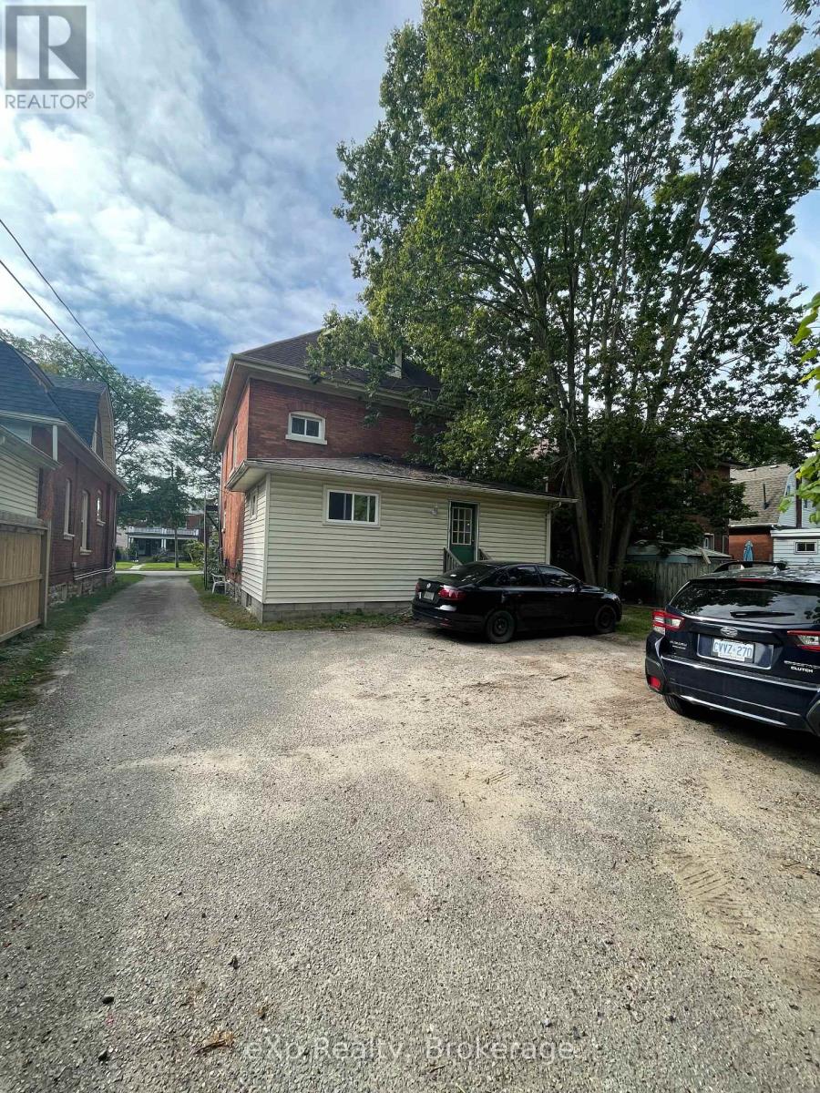Property at 126 CHATHAM STREET image 5