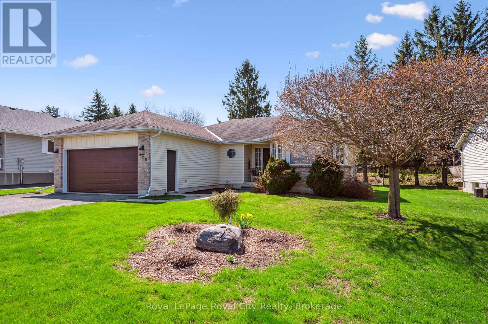 Property at 320 BELL STREET image 3