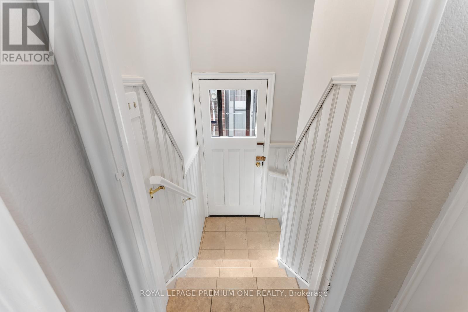 Ave - 1841 Victoria Park, Toronto, Ontario  M1R 1T4 - Photo 11 - E12110338