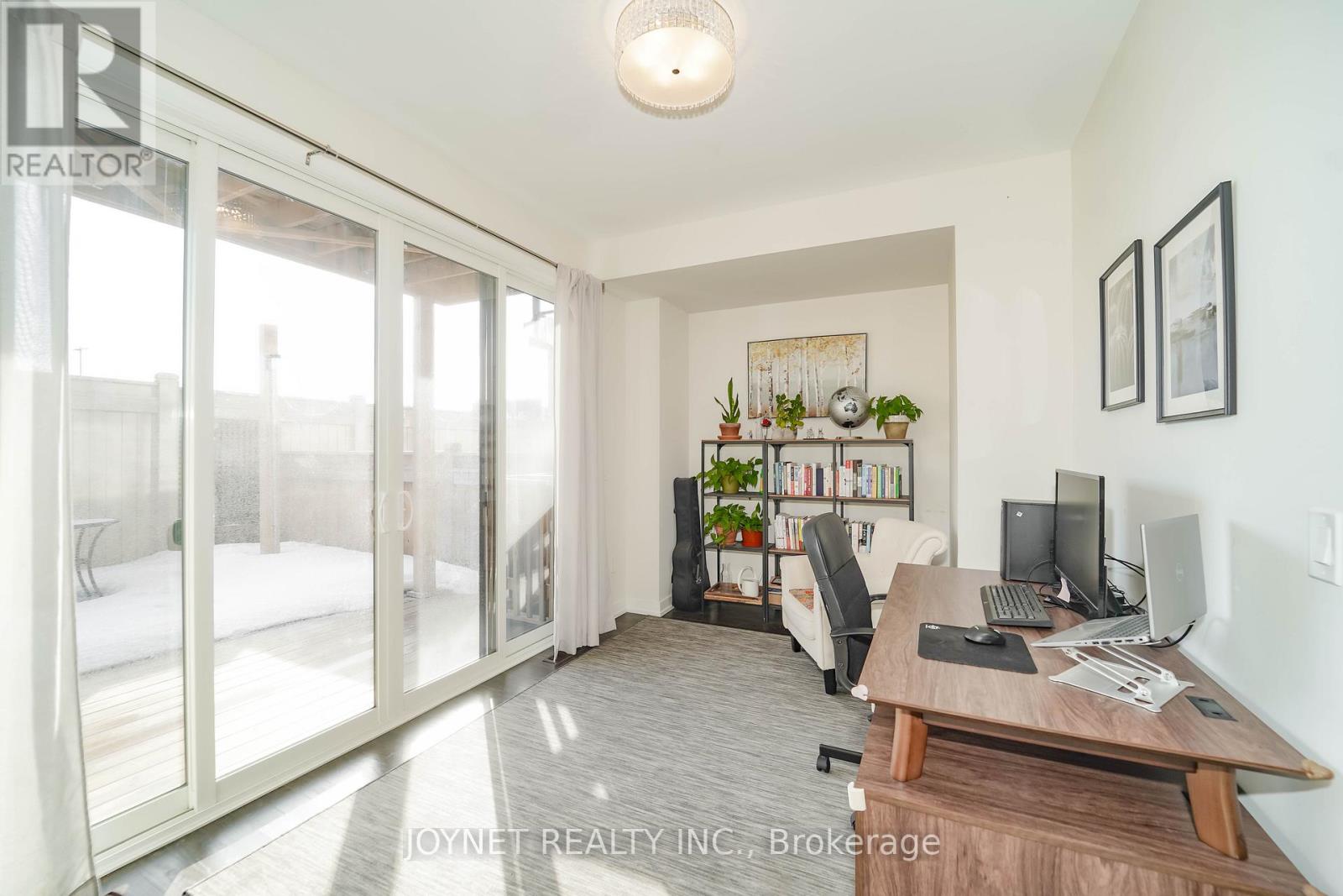 Property at 7 GLENNGARRY CRESCENT image 3