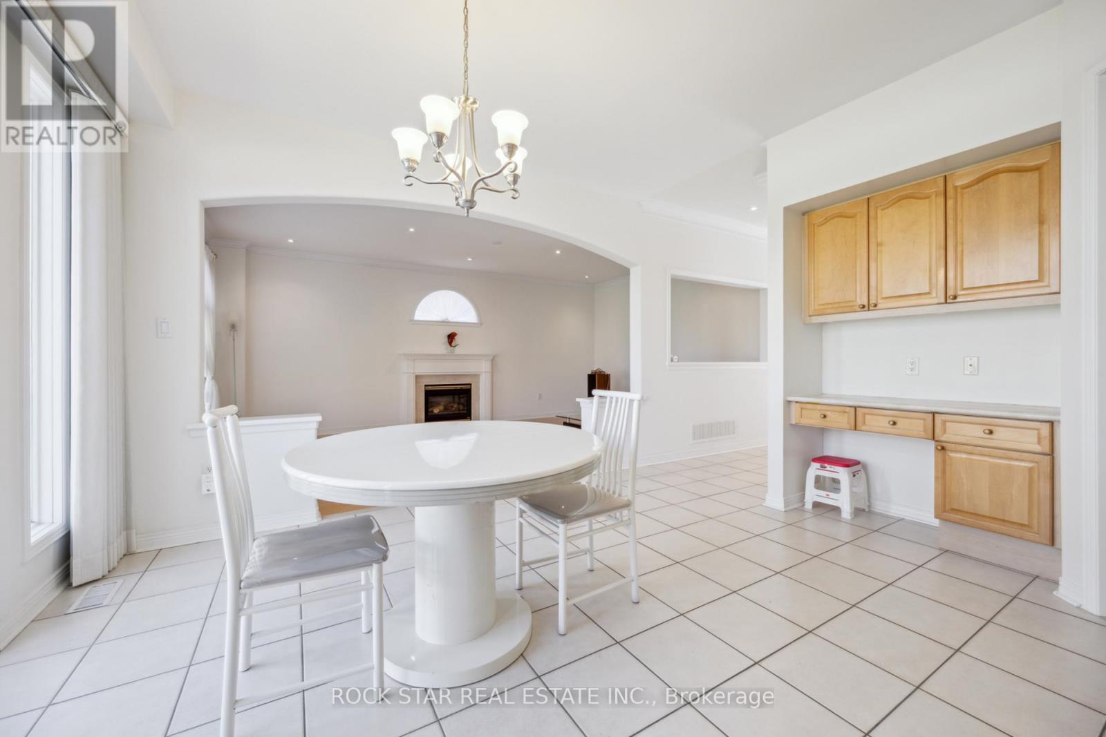 18 Burndenford Crescent, Markham, Ontario  L3P 7Z3 - Photo 15 - N12110302