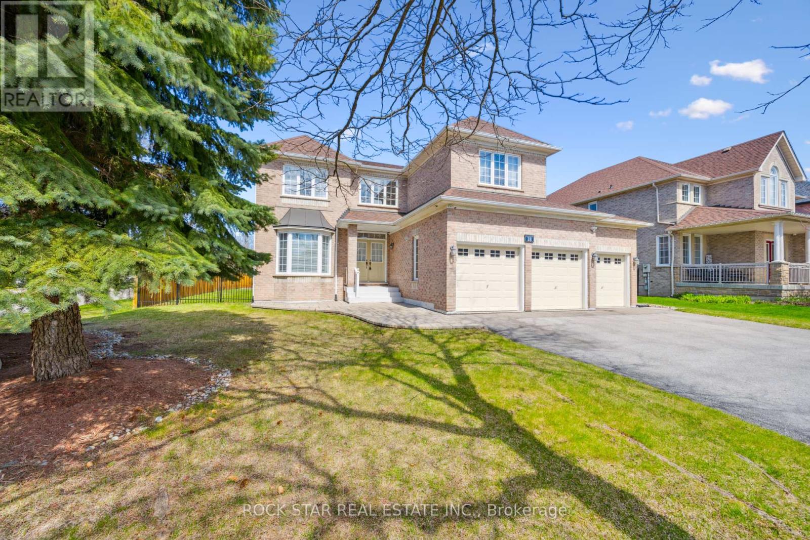 Property at 18 BURNDENFORD CRESCENT image 3