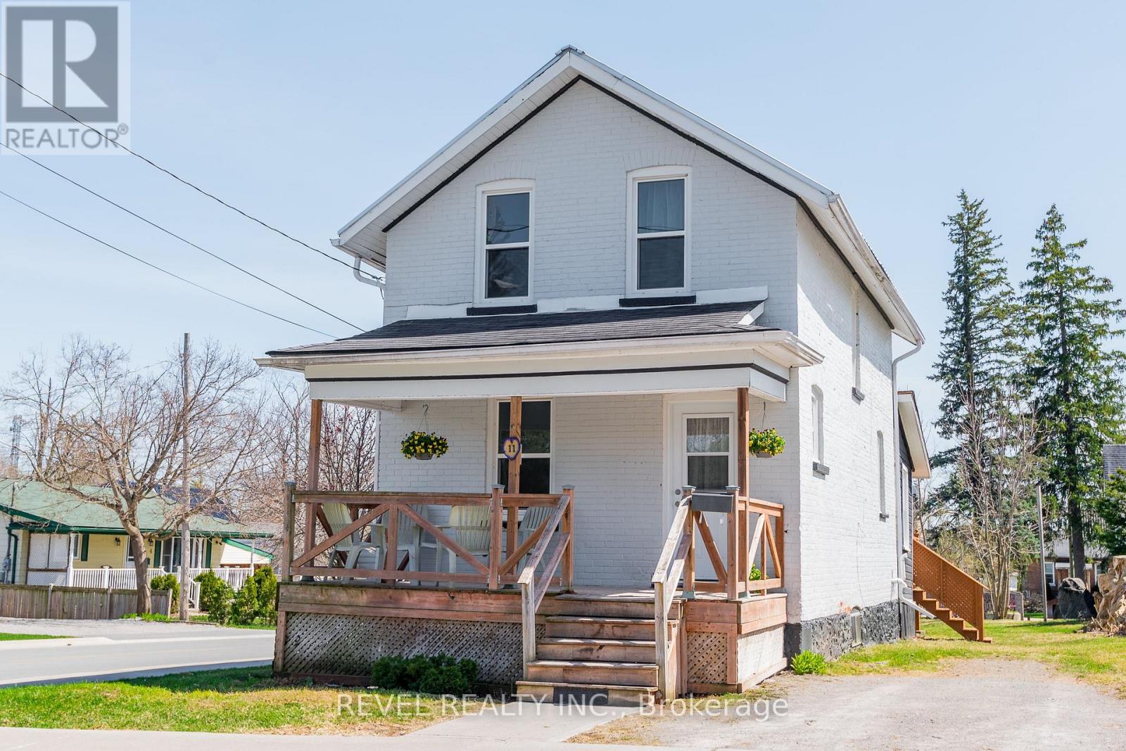 Property at 11 VIMY ROAD image 1
