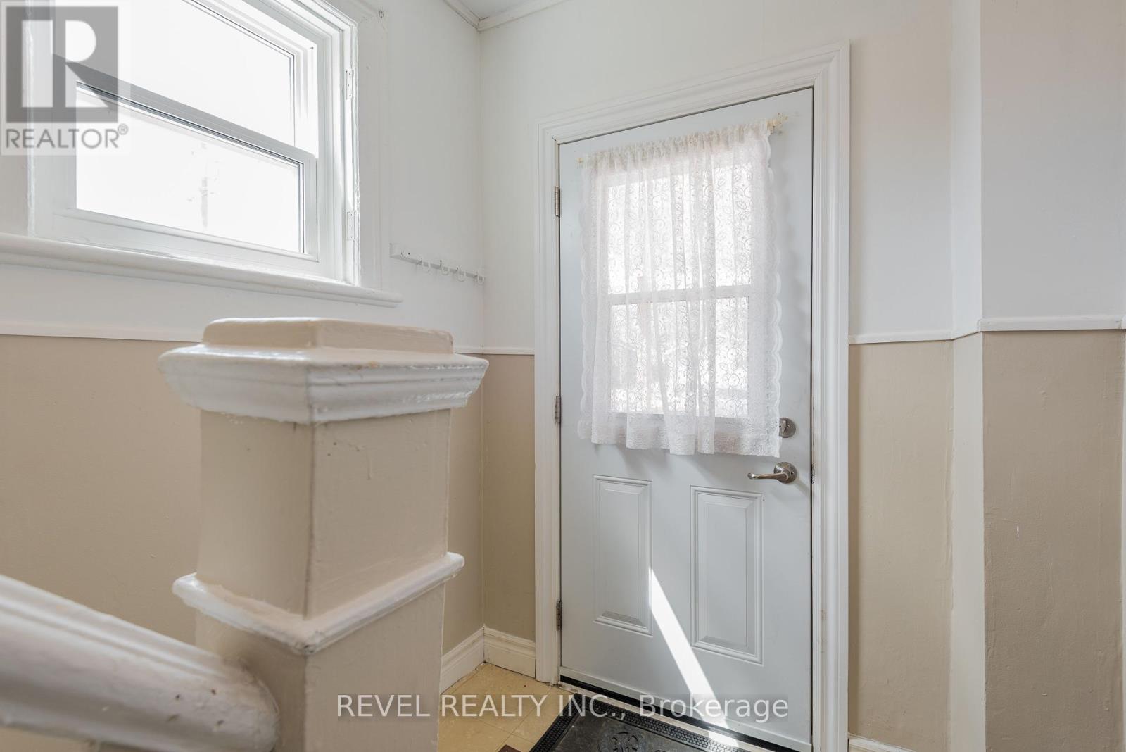 Property at 11 VIMY ROAD image 5