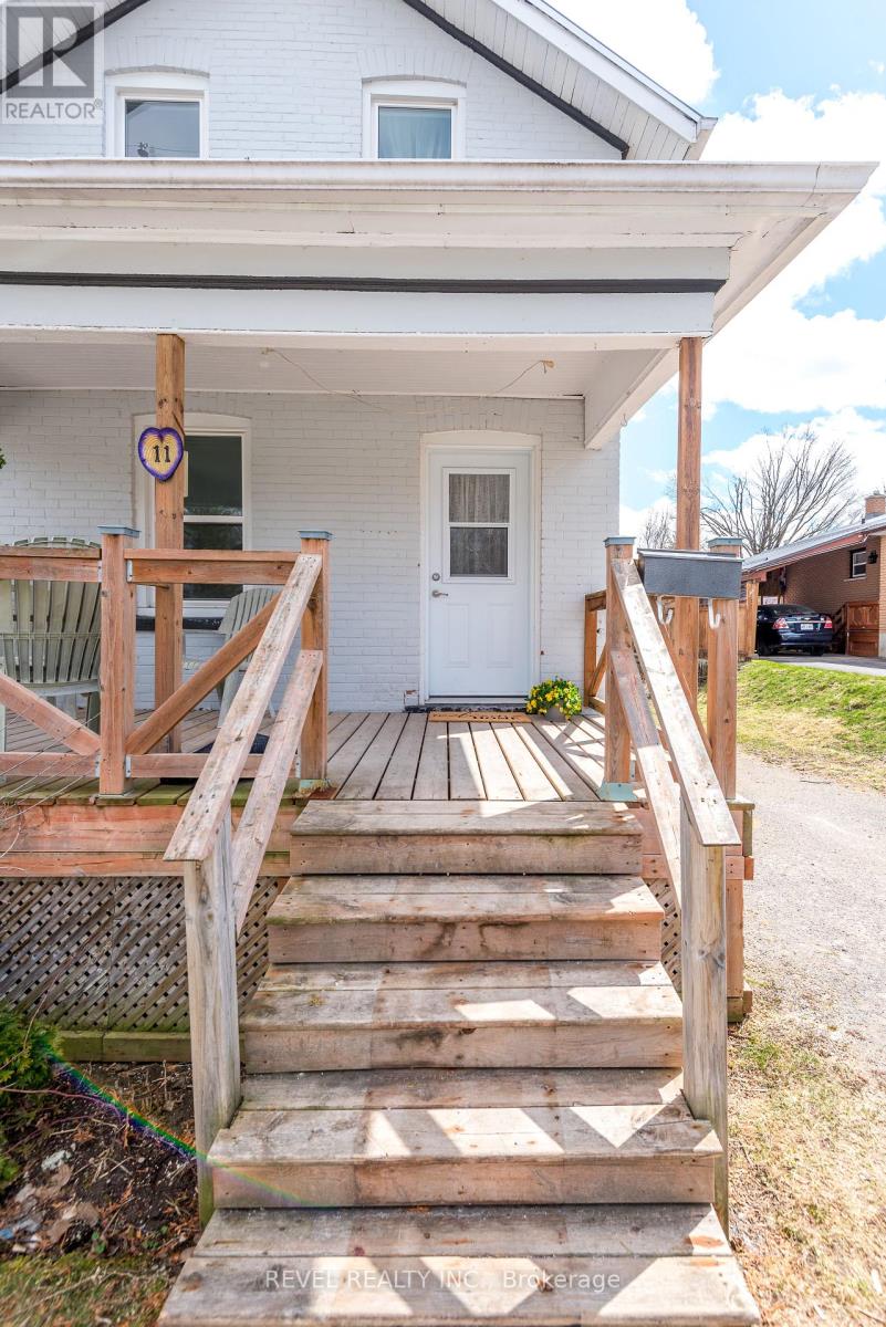 Property at 11 VIMY ROAD image 4