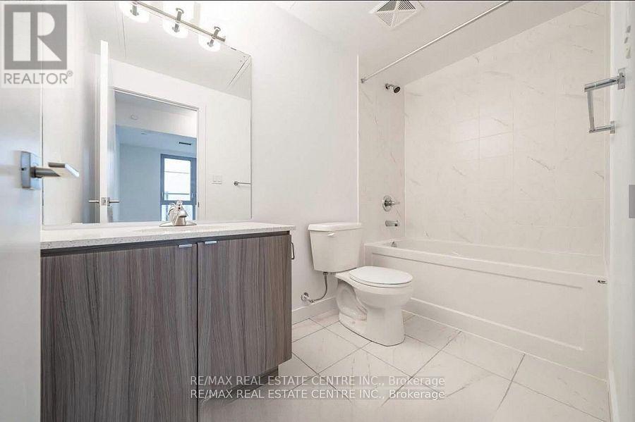 311 - 2433 Dufferin Street, Toronto, Ontario  M6E 0B4 - Photo 10 - W12110230