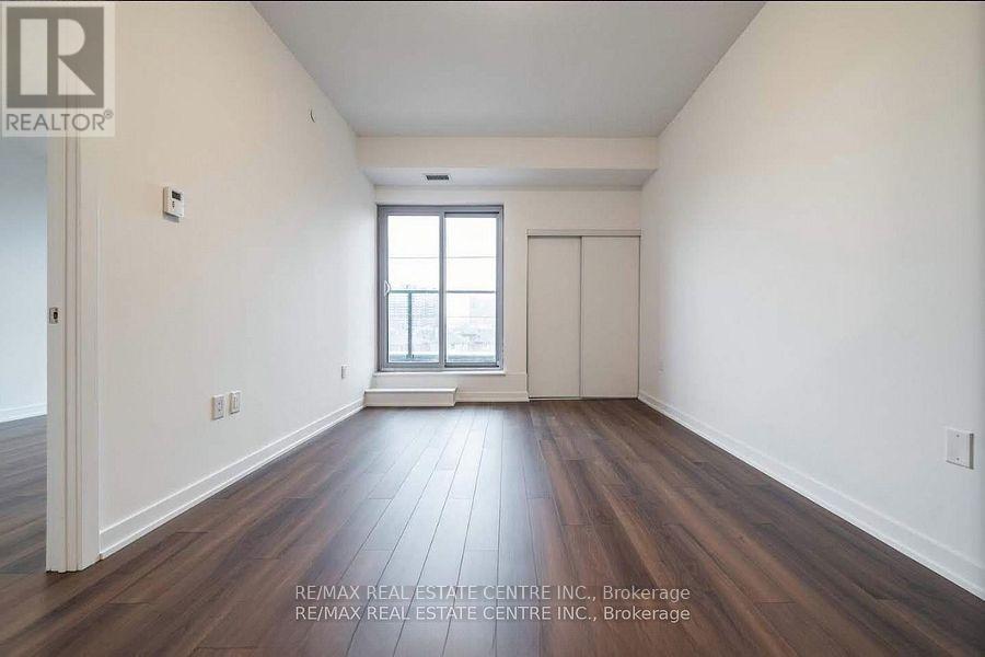 311 - 2433 Dufferin Street, Toronto, Ontario  M6E 0B4 - Photo 11 - W12110230