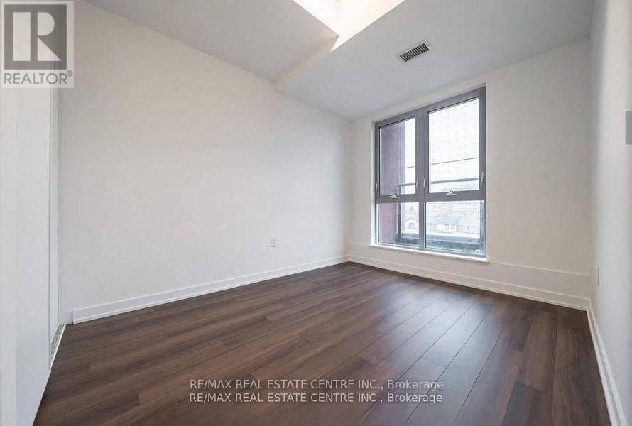 311 - 2433 Dufferin Street, Toronto, Ontario  M6E 0B4 - Photo 12 - W12110230