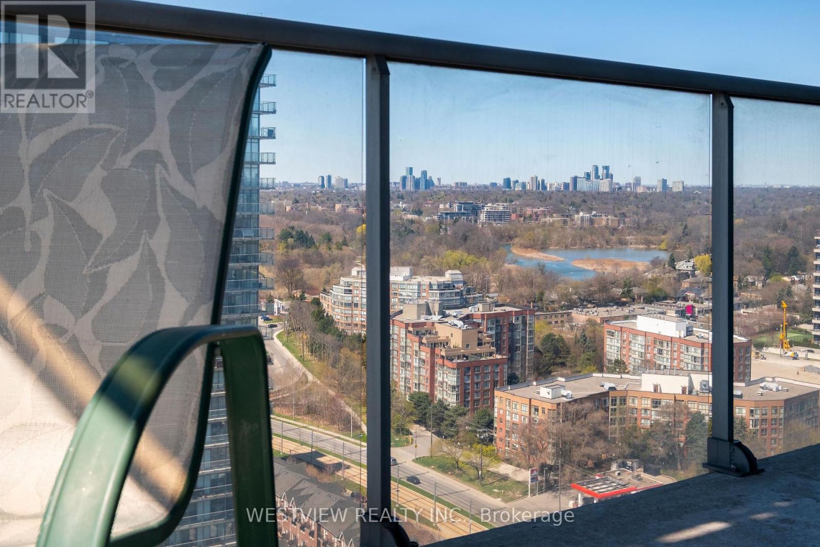 2610 - 15 Windermere Avenue, Toronto, Ontario  M6S 5A2 - Photo 5 - W12110314