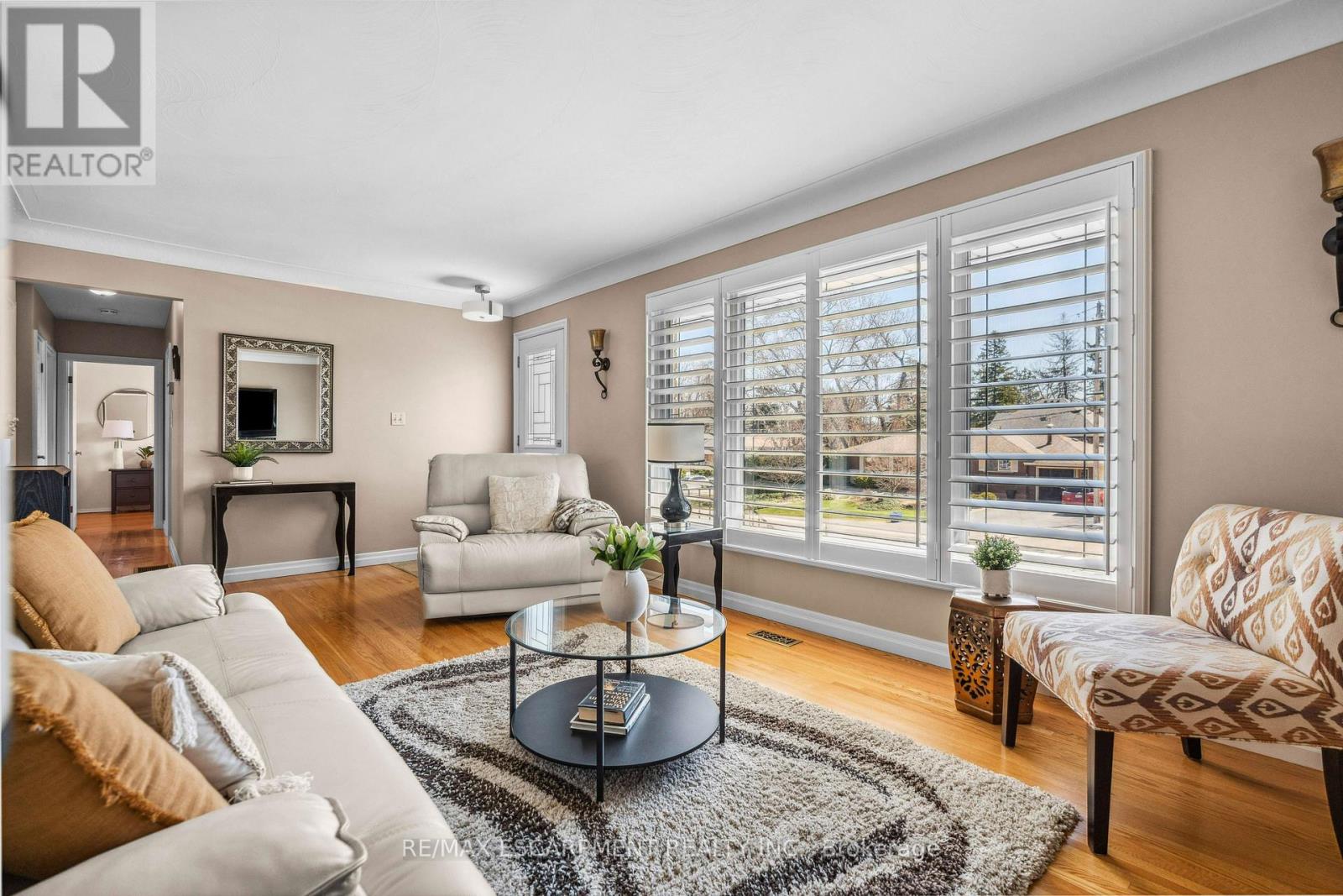 77 Hill Crest, Hamilton, Ontario  L9G 3A2 - Photo 7 - X12110229
