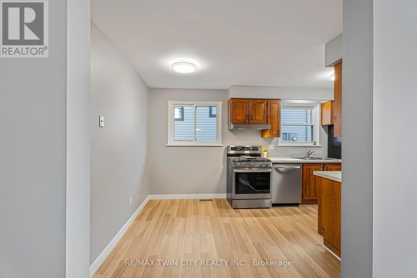 Property at 82 HAHN AVENUE image 5
