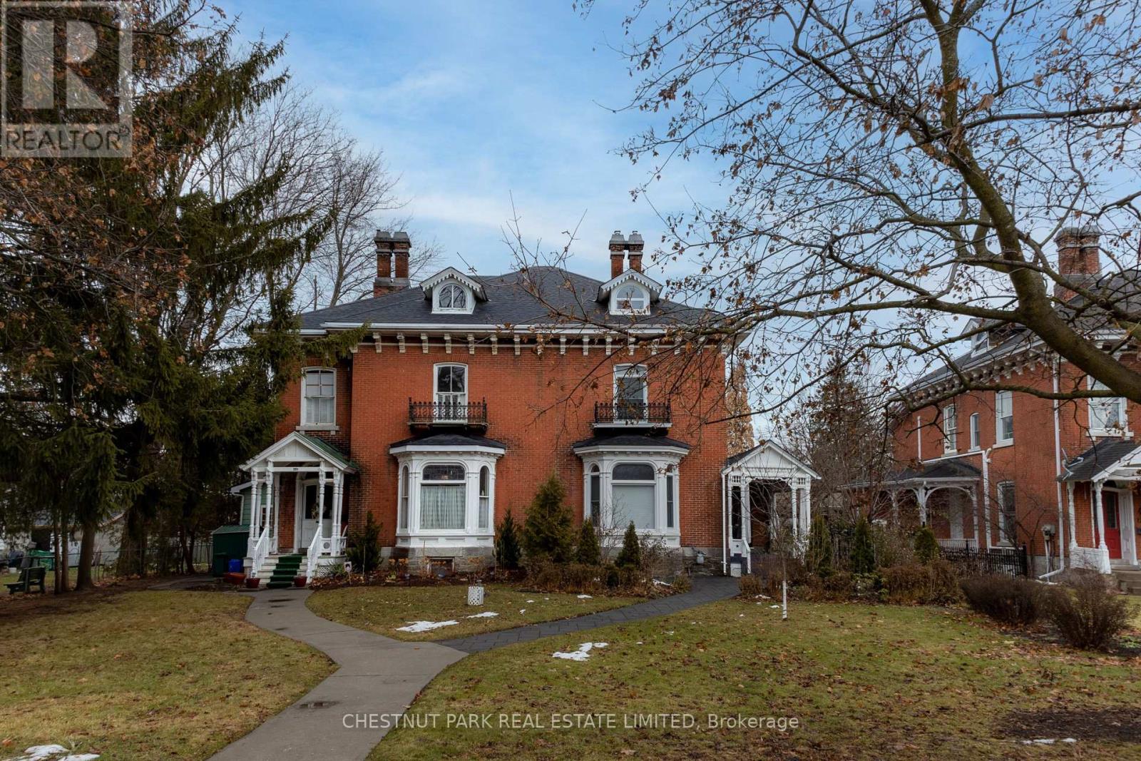 Property at 219 CHARLES STREET image 2