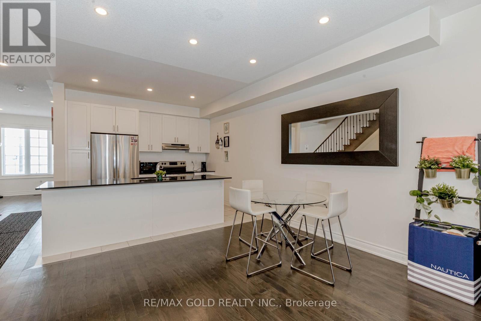 8644 Financial Drive, Brampton, Ontario  L6Y 6G5 - Photo 12 - W12041216