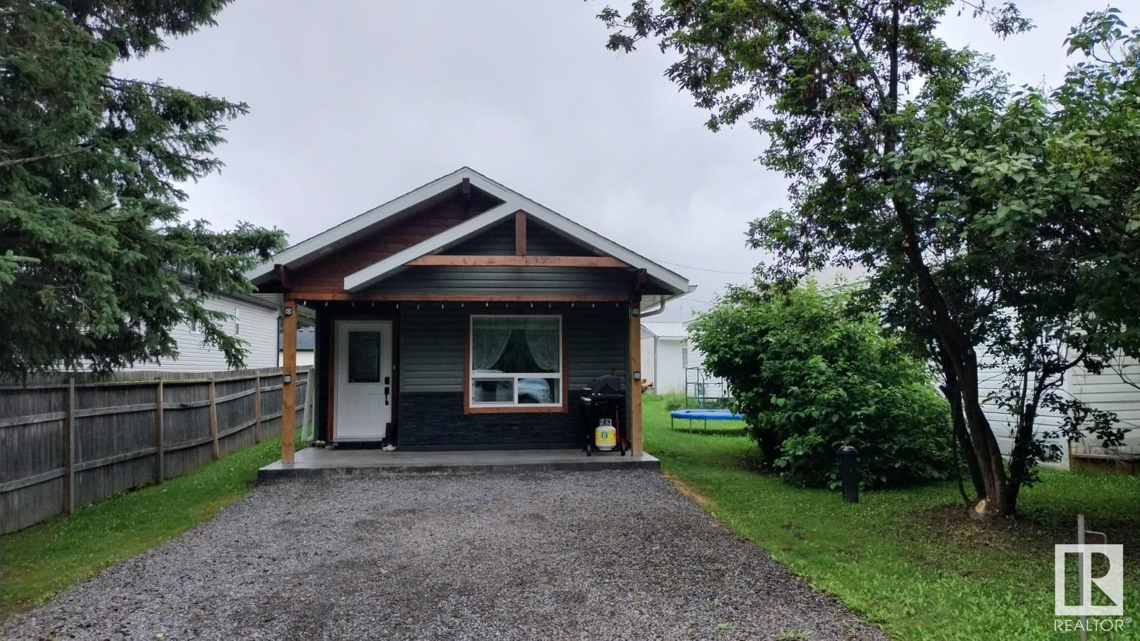 Property at 4910 50 ST image 1