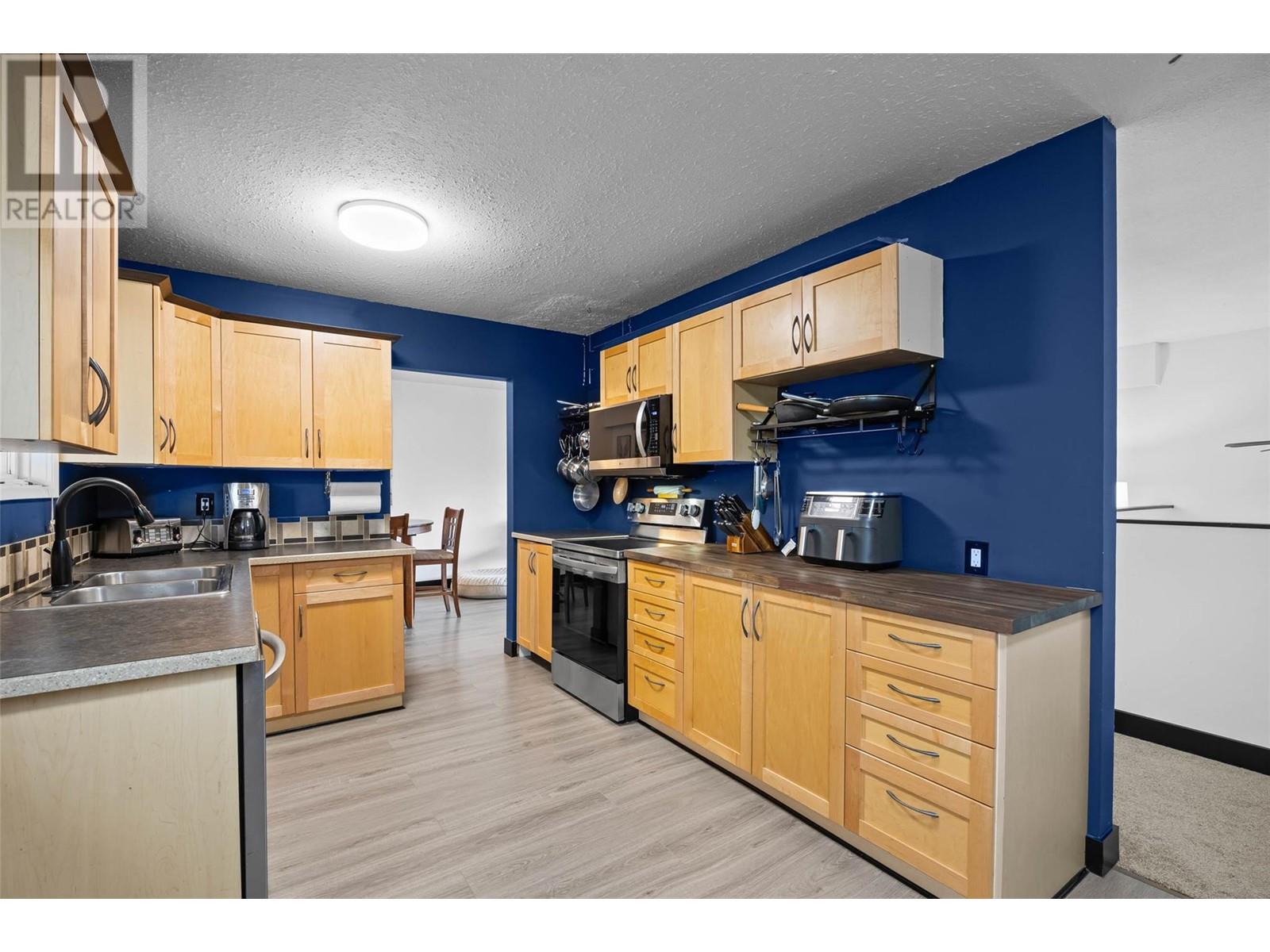 Property at 542 LYNWOOD Avenue image 5