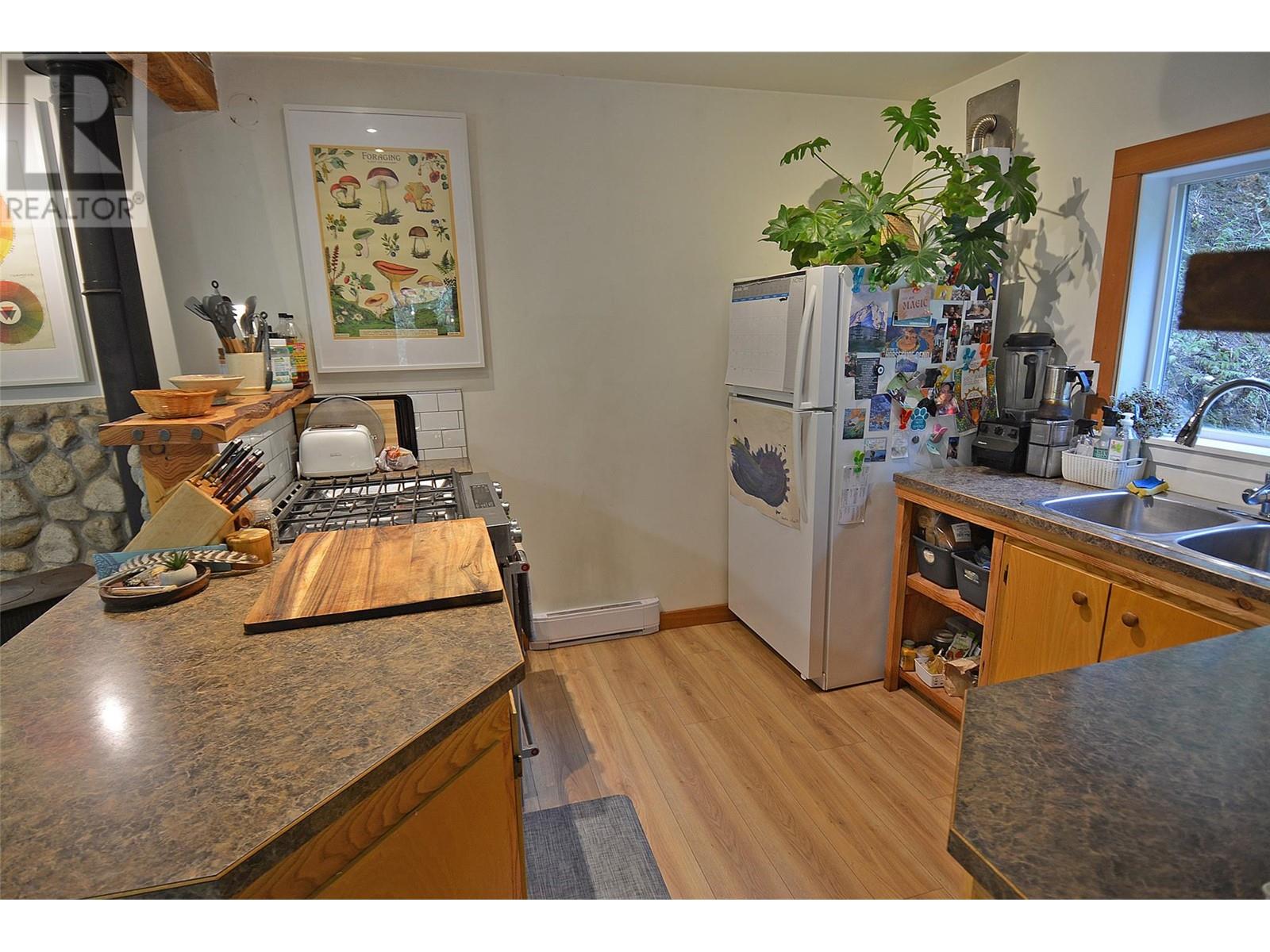 5396 6 Highway, Winlaw, British Columbia  V0G 2J0 - Photo 10 - 10344806