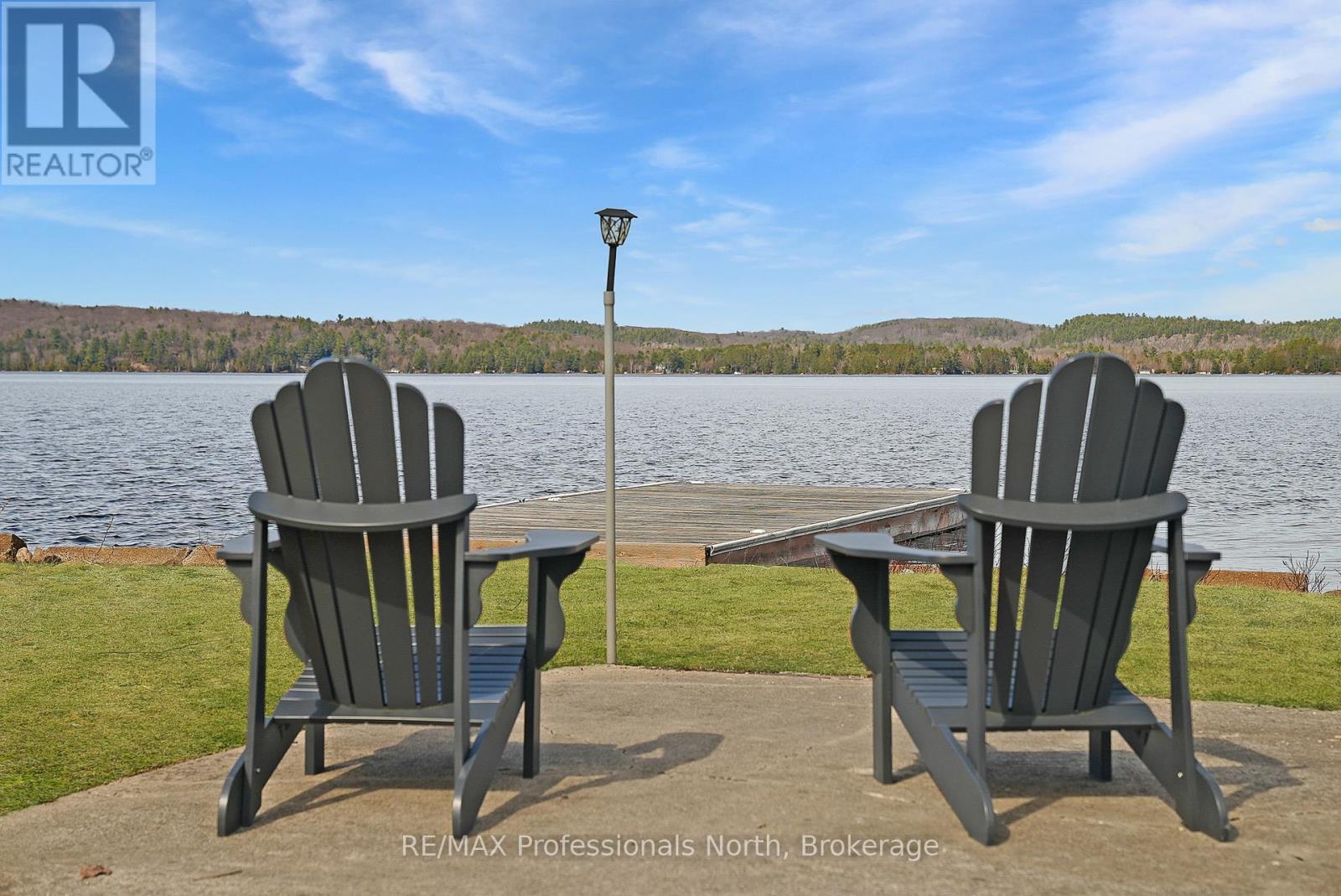 1008 Cherokee Trail, Algonquin Highlands, Ontario  P1H 0K1 - Photo 2 - X12110410