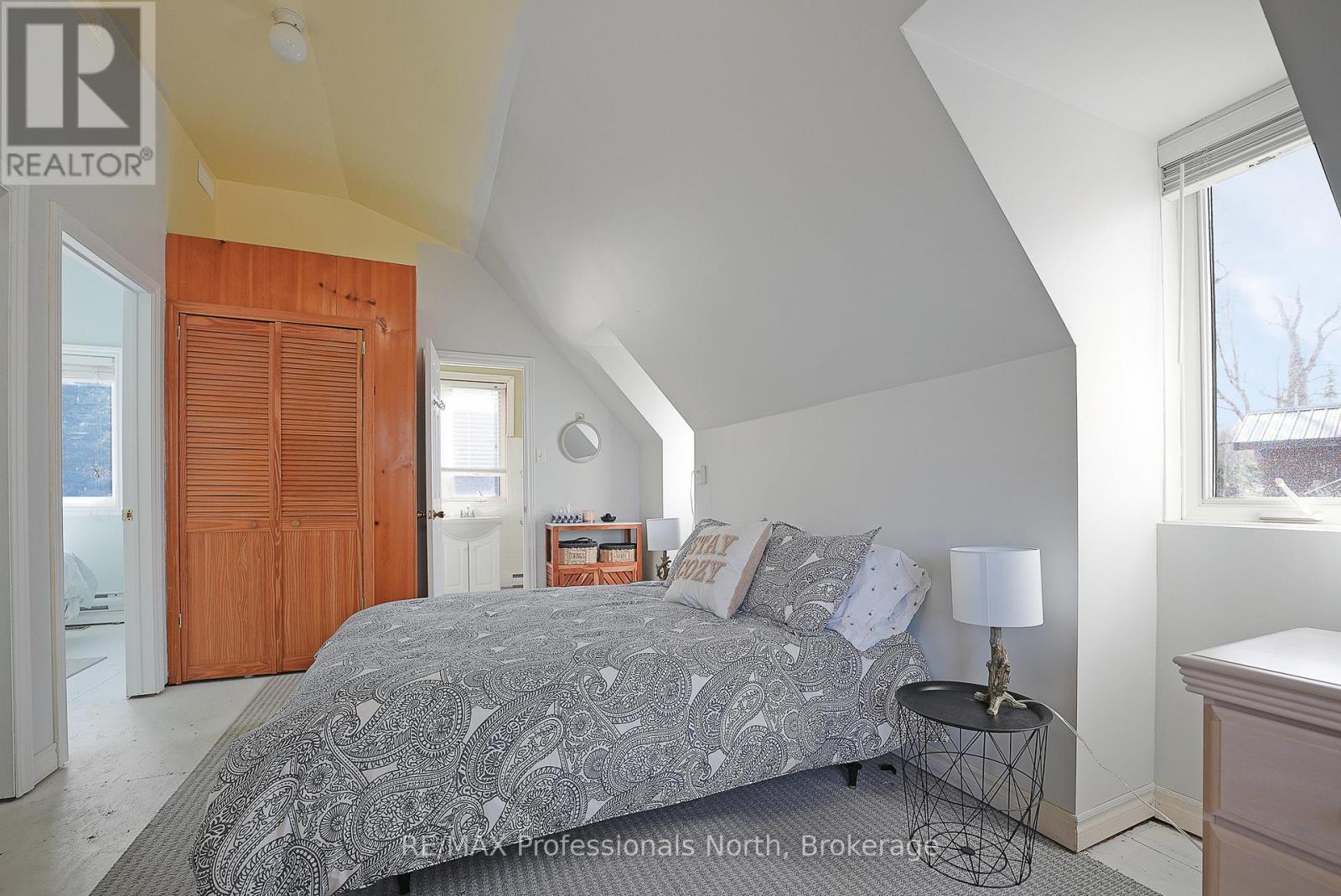 1008 Cherokee Trail, Algonquin Highlands, Ontario  P1H 0K1 - Photo 22 - X12110410