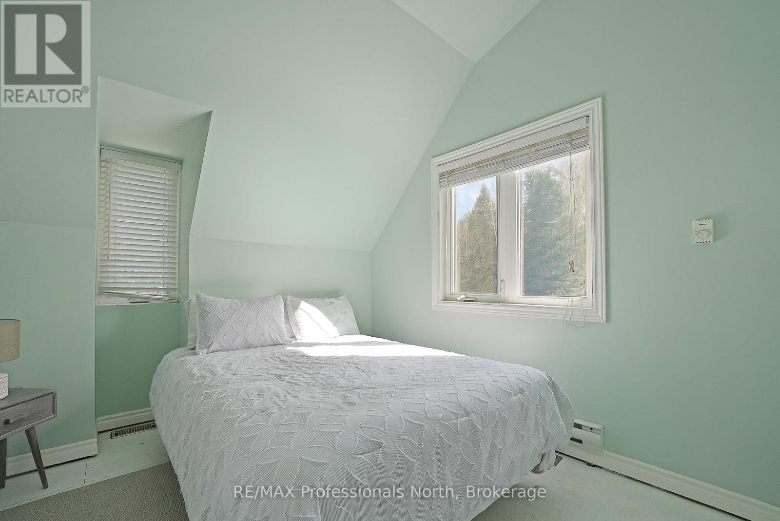 1008 Cherokee Trail, Algonquin Highlands, Ontario  P1H 0K1 - Photo 24 - X12110410