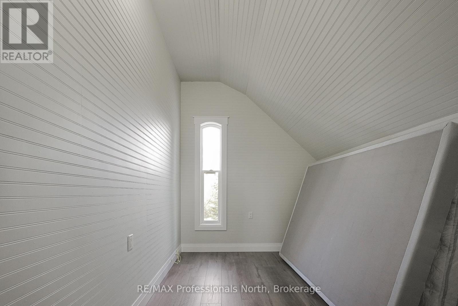 1008 Cherokee Trail, Algonquin Highlands, Ontario P1H 0K1 - Photo 27 - X12110410