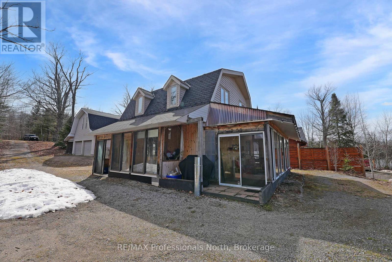 1008 Cherokee Trail, Algonquin Highlands, Ontario  P1H 0K1 - Photo 5 - X12110410