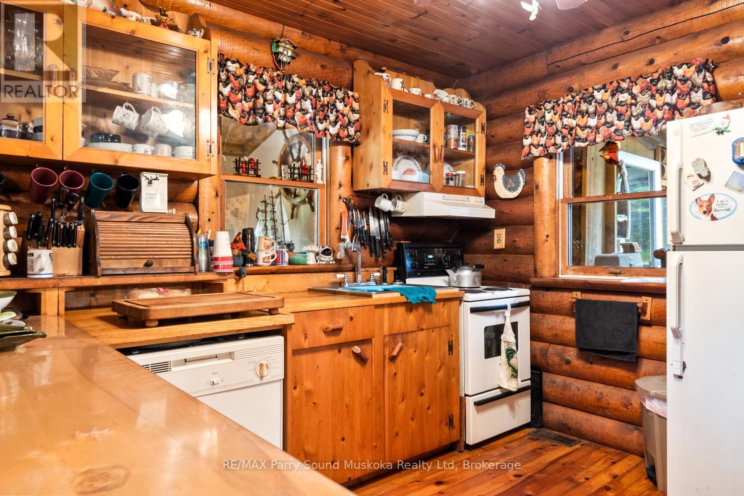 16 B Magnet Road, Magnetawan, Ontario  P0A 1P0 - Photo 26 - X12110496