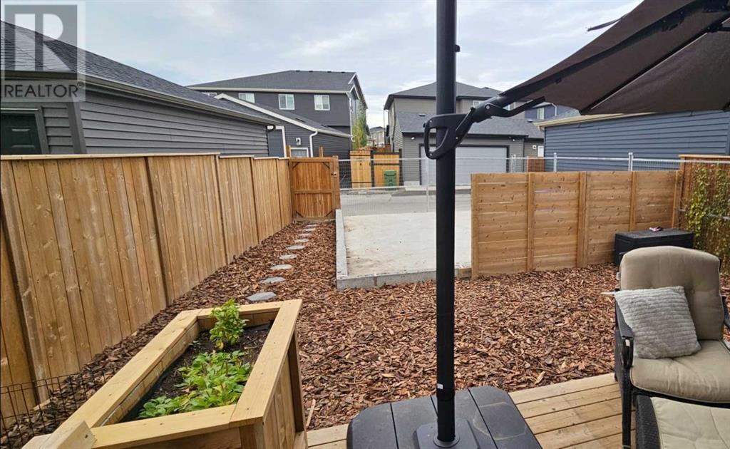 143 Creekside Boulevard Sw, Calgary, Alberta  T2X 4P3 - Photo 21 - A2202221