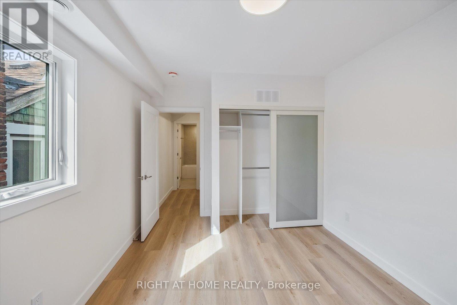 1 - 125 Kendal Ave Avenue, Toronto, Ontario  M5R 1L8 - Photo 14 - C12110395