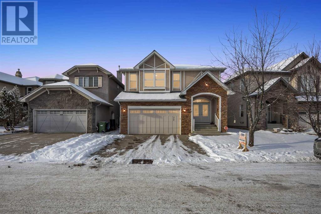 Property at 72 Sherwood Way NW image 2