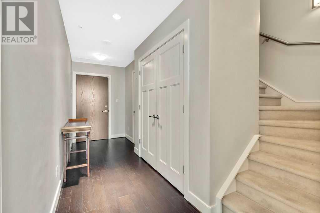 Property at 1502, 99 Spruce Place SW image 4