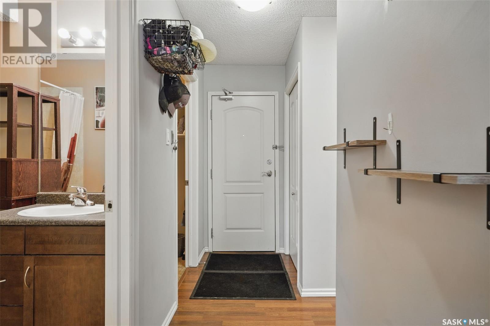 Property at 11 1001 Lansdowne AVENUE image 2
