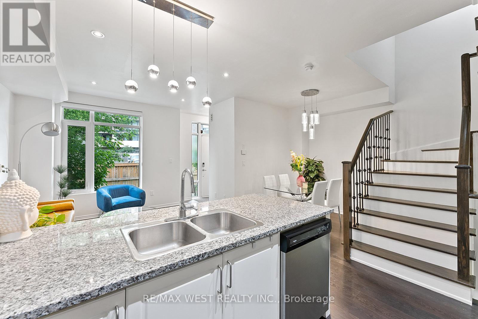 58 - 35 Applewood Lane, Toronto, Ontario  M9C 0C1 - Photo 10 - W12110392