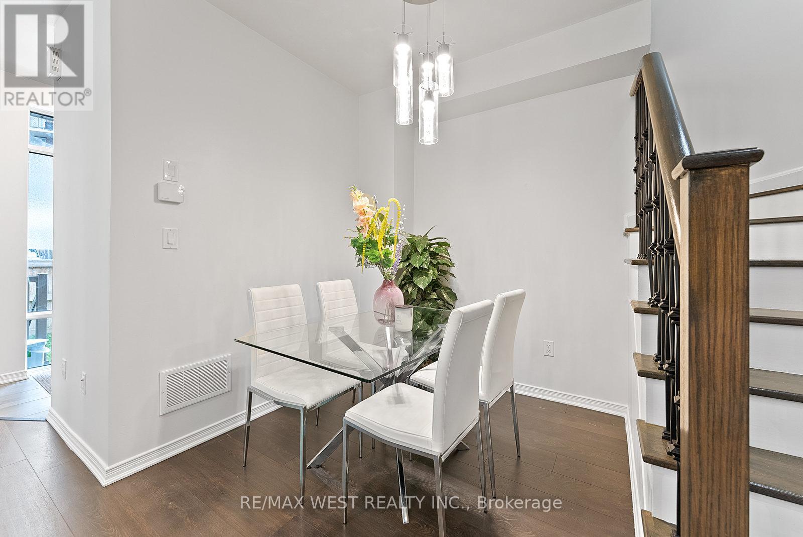 58 - 35 Applewood Lane, Toronto, Ontario  M9C 0C1 - Photo 12 - W12110392