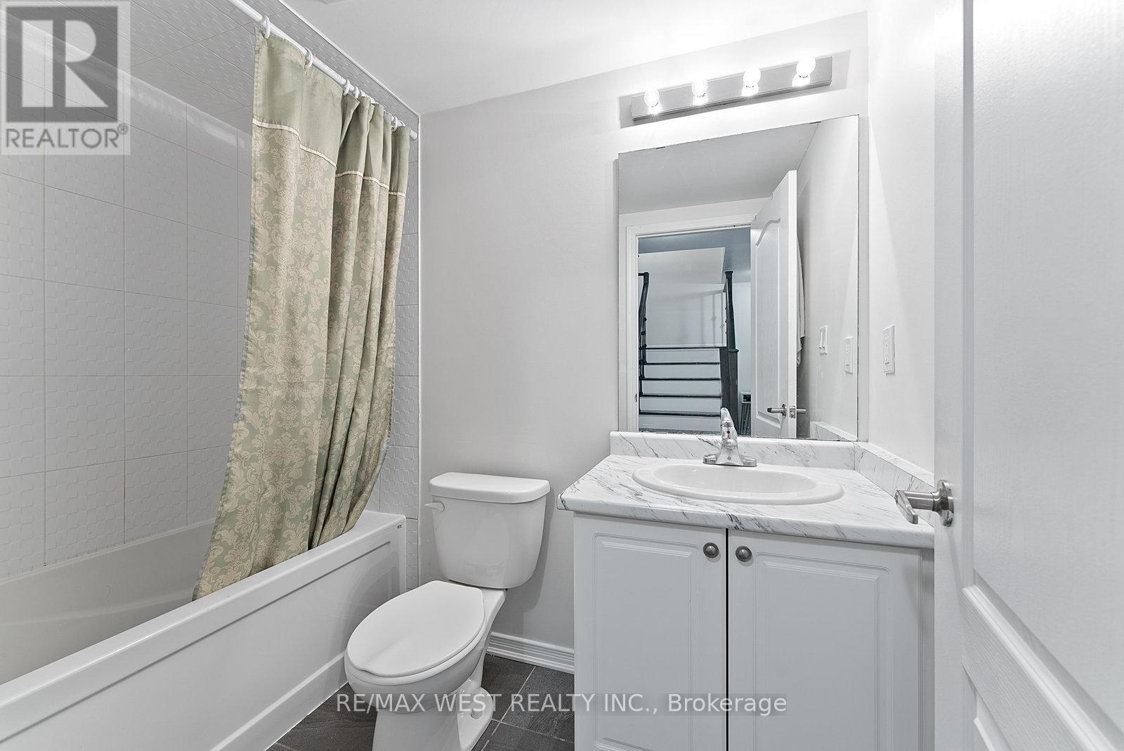 58 - 35 Applewood Lane, Toronto, Ontario  M9C 0C1 - Photo 20 - W12110392