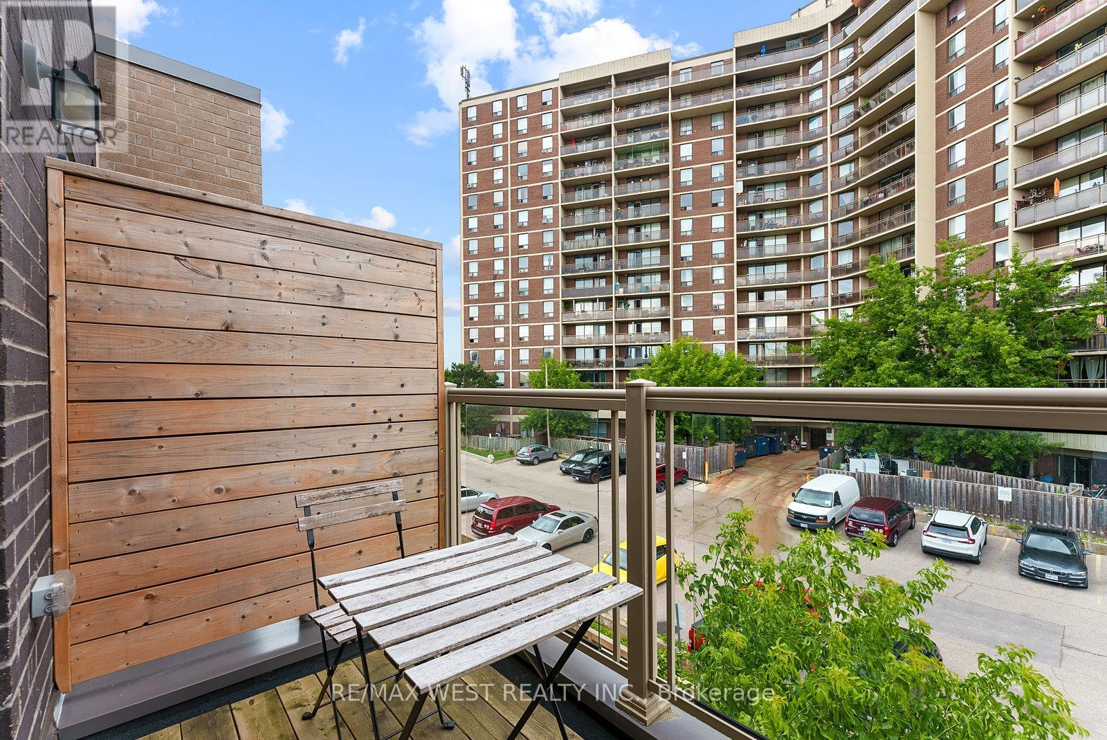 58 - 35 Applewood Lane, Toronto, Ontario  M9C 0C1 - Photo 29 - W12110392