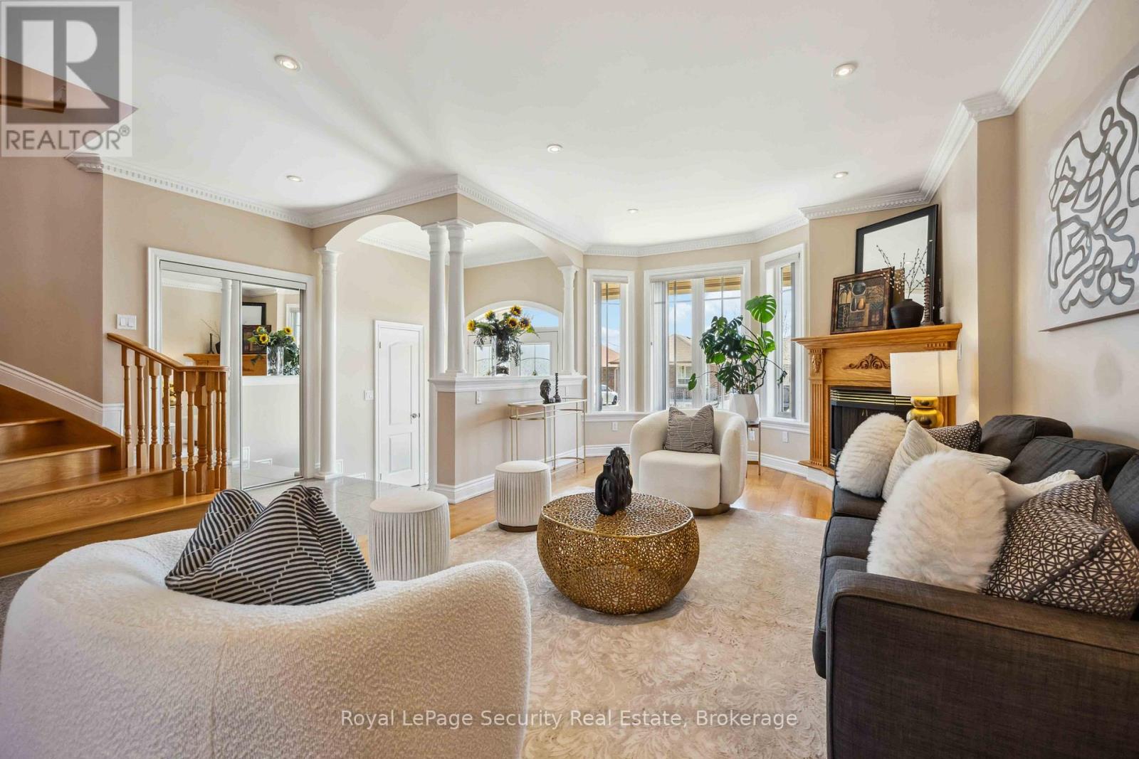Property at 1006 BRIAR HILL AVENUE image 4