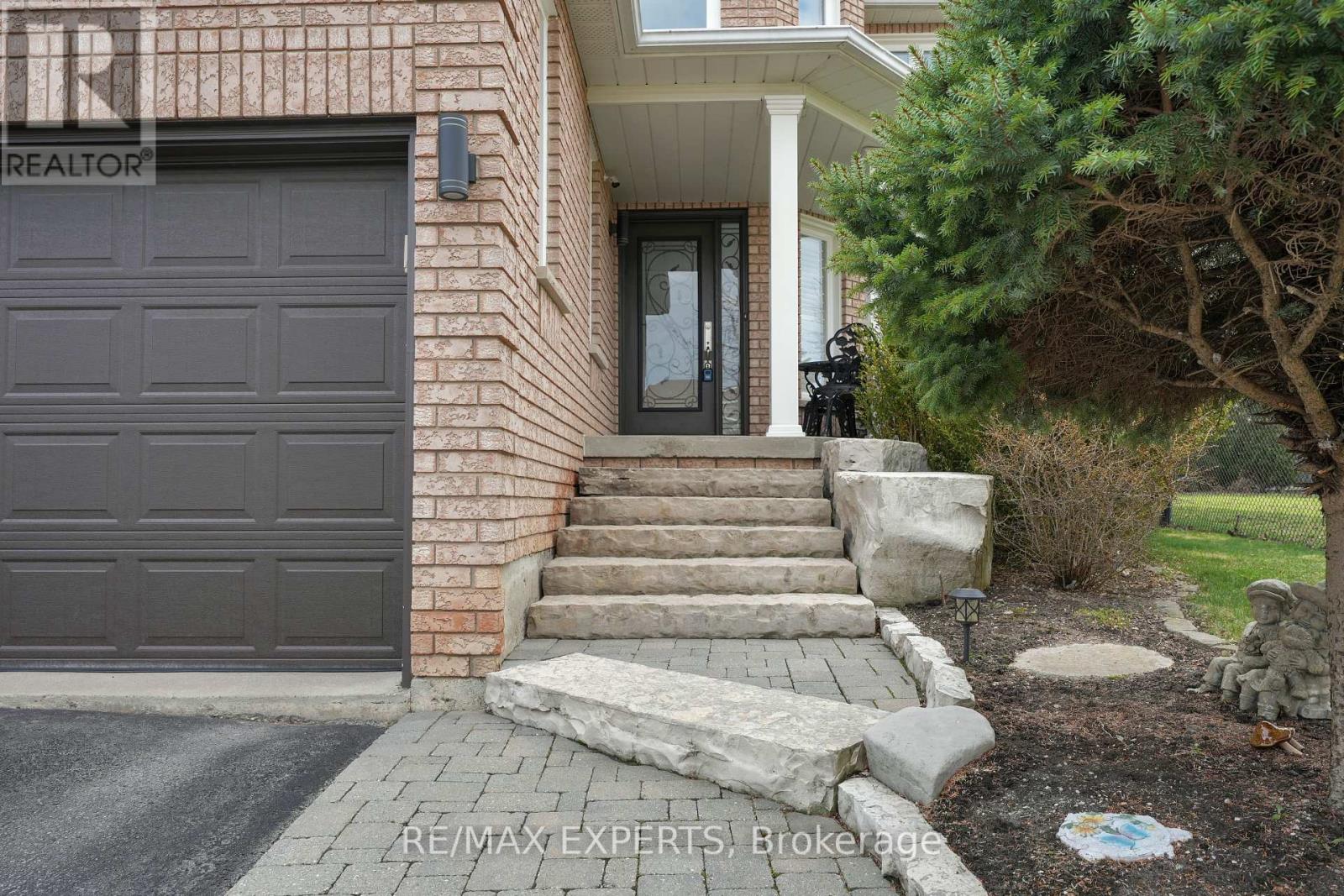Property at 10 ESPOSITO DRIVE image 4