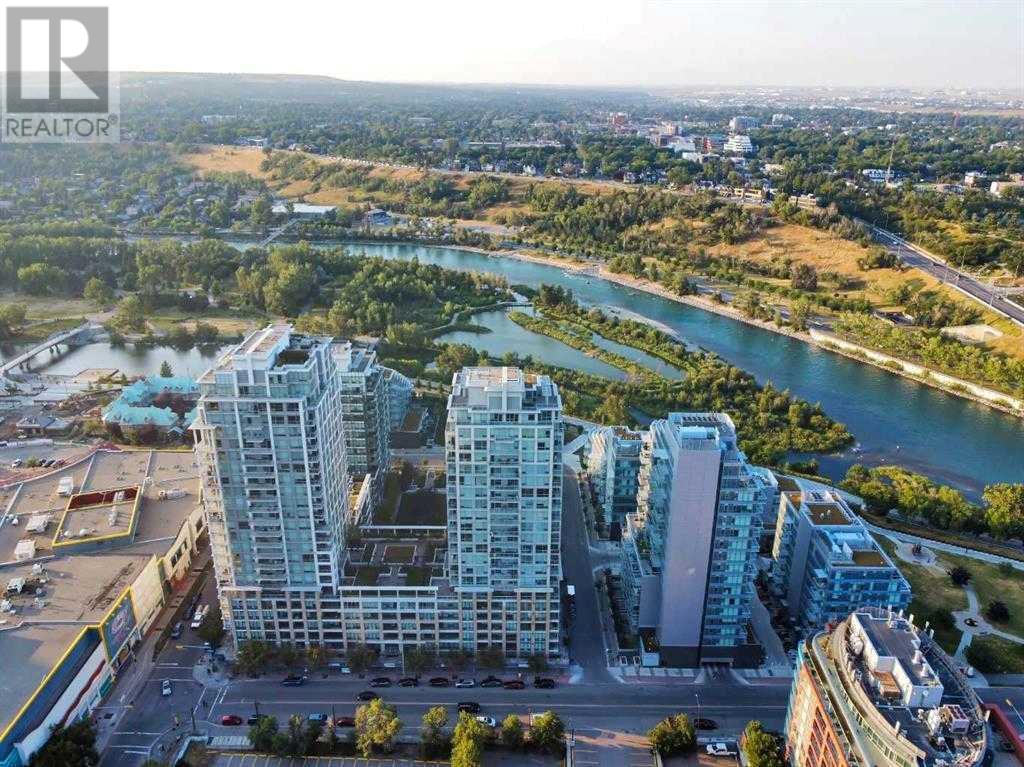 Property at 918, 222 Riverfront Avenue SW image 2