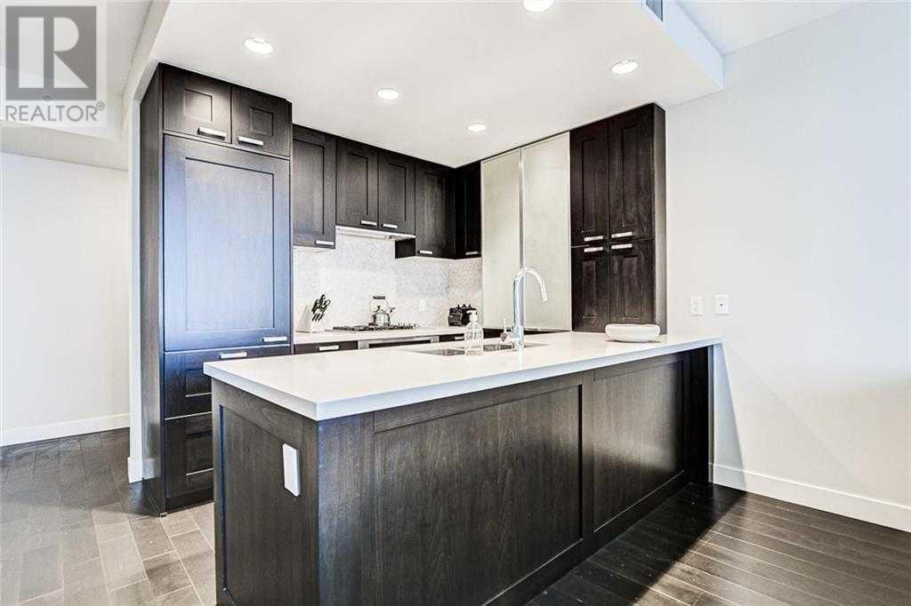 Property at 918, 222 Riverfront Avenue SW image 4