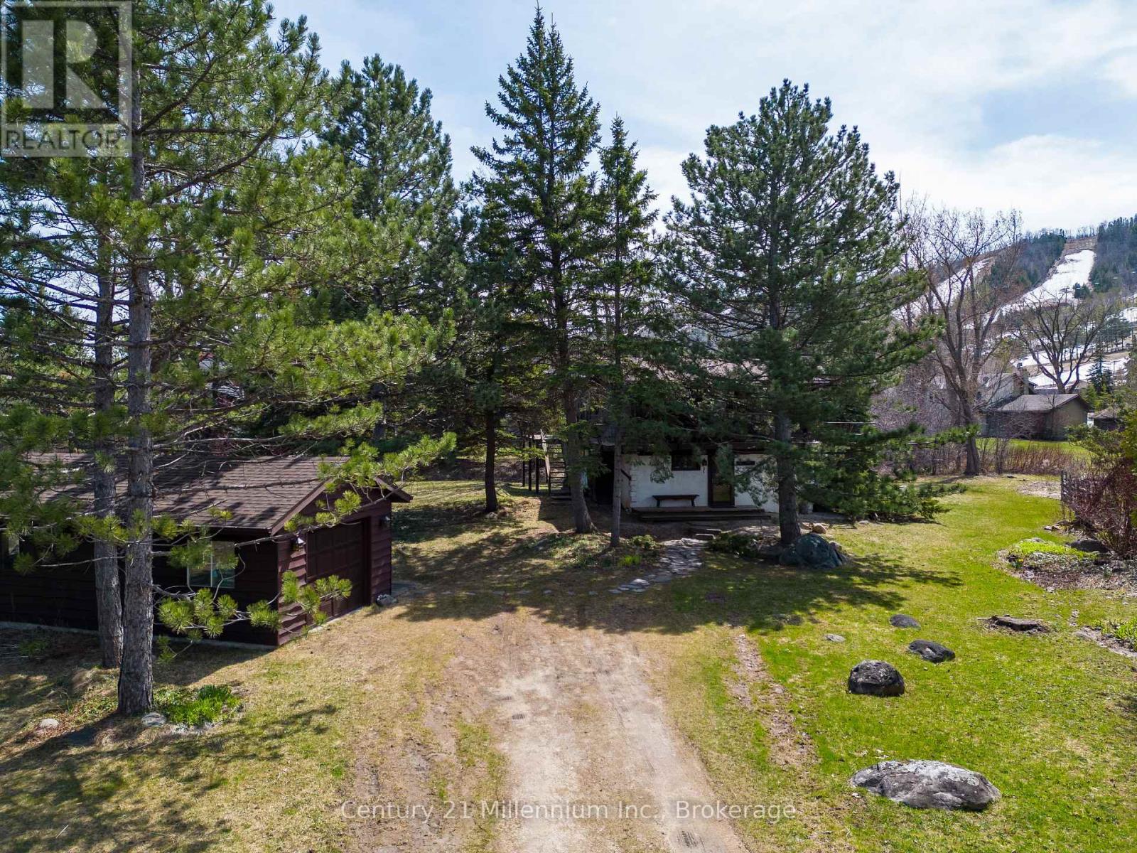 Property at 117 CRAIGLEITH WALK image 4