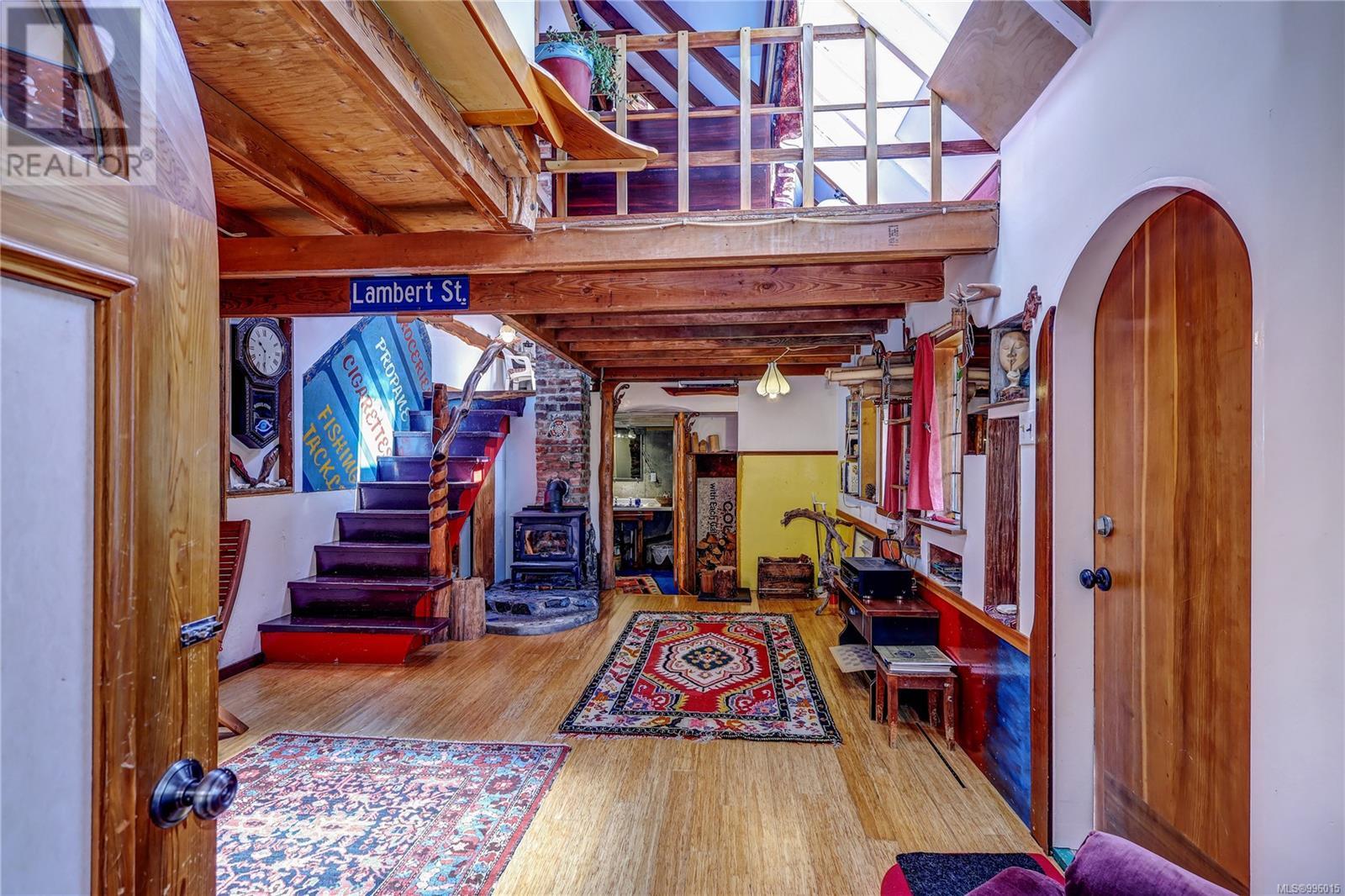 Property at 660 Third St image 5