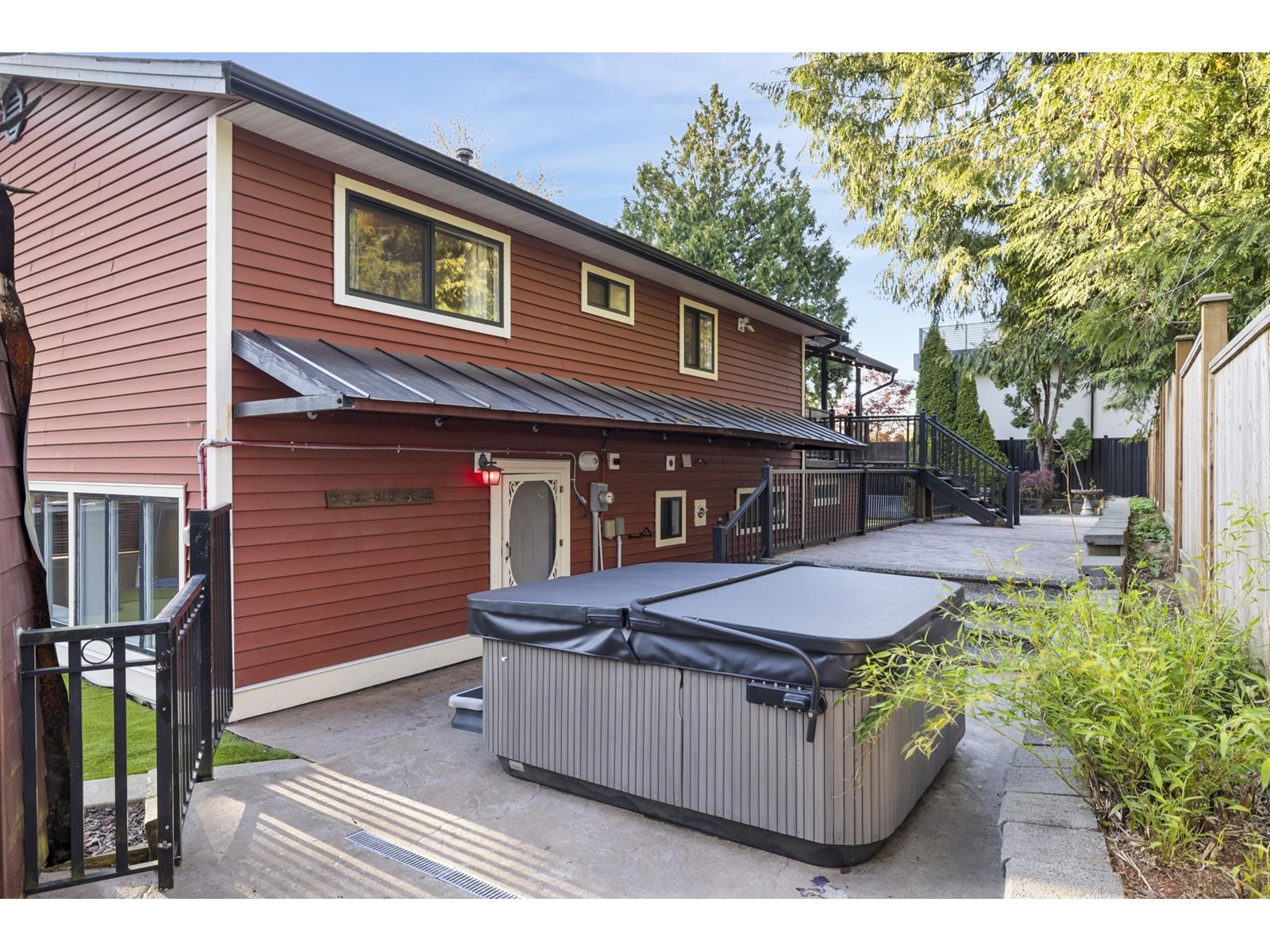 6118 Palomino Crescent, Surrey, British Columbia  V3S 5B6 - Photo 3 - R2995233