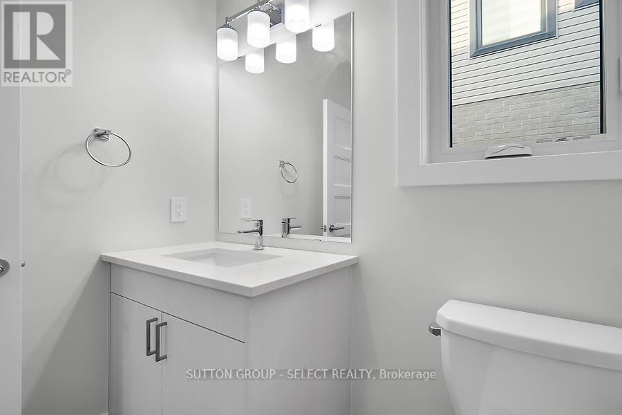17 - 7966 Fallon Drive, Lucan Biddulph, Ontario  N0M 1V0 - Photo 9 - X12110526
