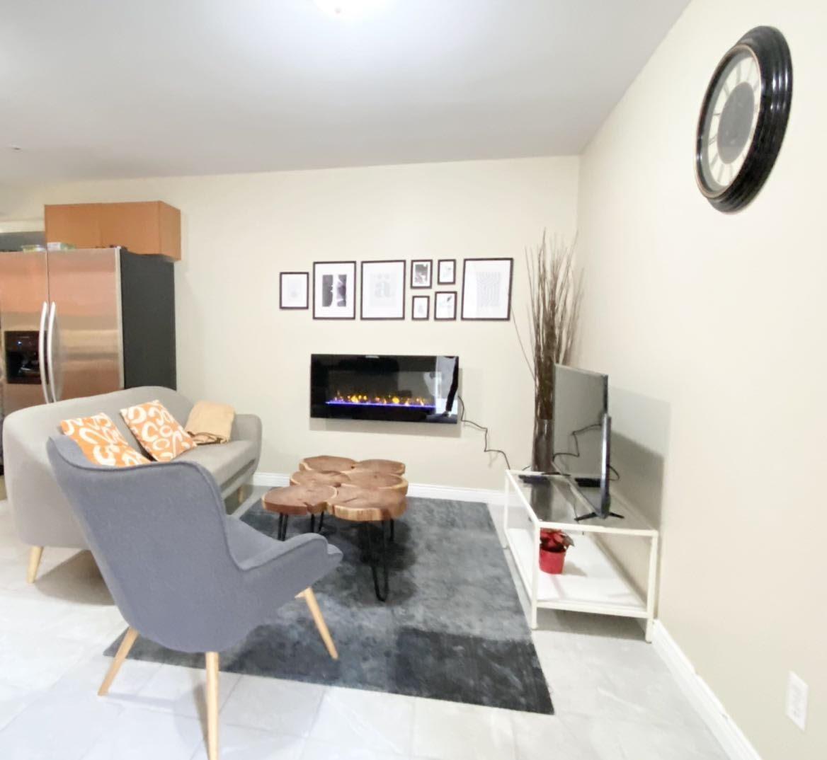 159xx 89a Avenue, Surrey, British Columbia  V4N 5M2 - Photo 2 - R2995655