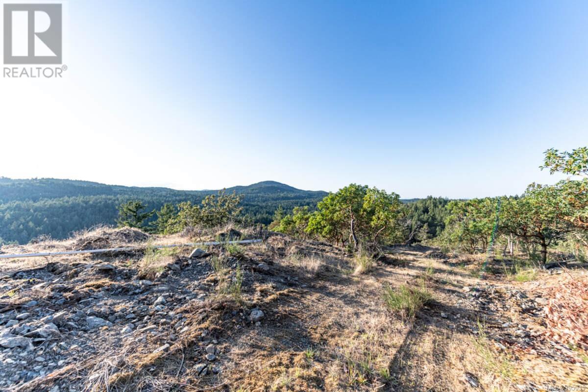 3020 Westridge Pl, Highlands, British Columbia  V9C 1C8 - Photo 2 - 995035