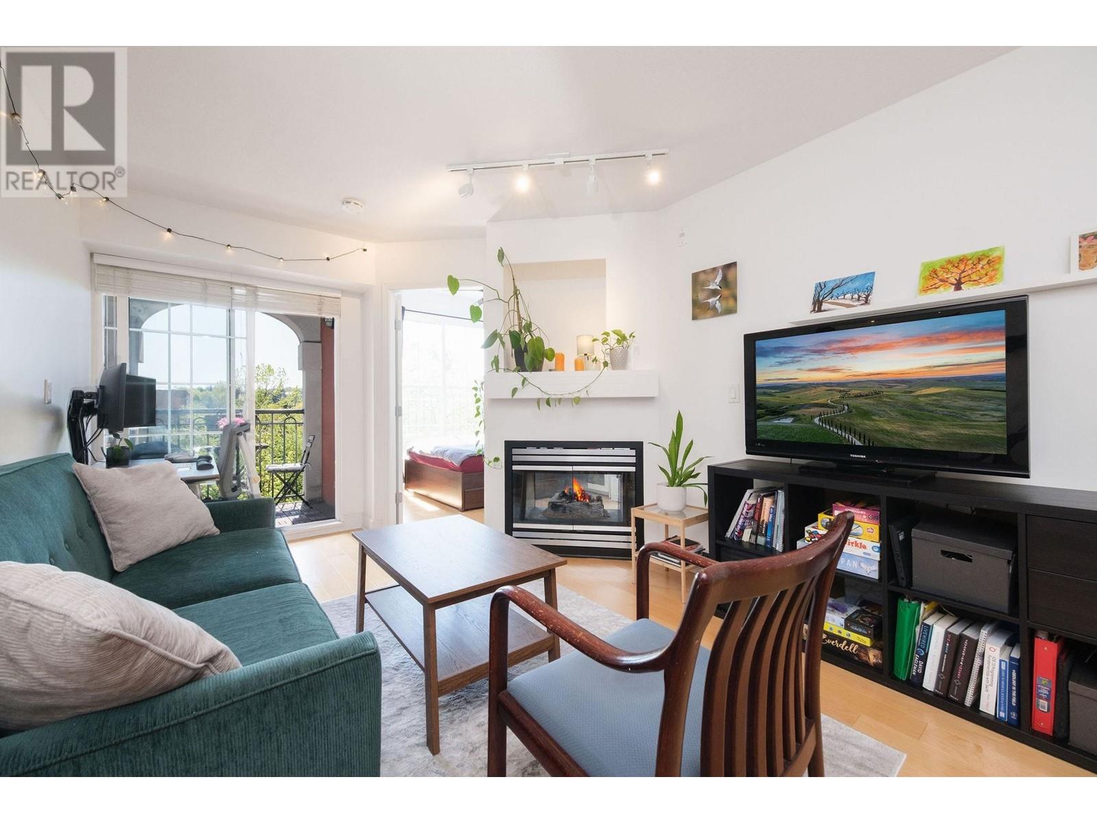 406 1989 Dunbar Street, Vancouver, British Columbia  V6R 4R5 - Photo 11 - R2995602